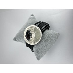 Siyah Deri Gümüş Yuvarlak Desenli Bileklik